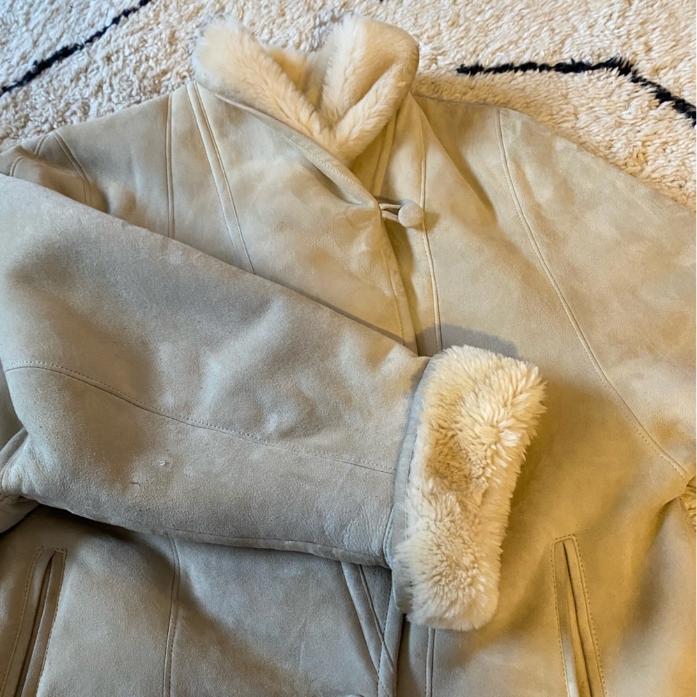Shearling Coat - Picture 7 of 9
